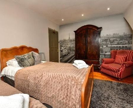 Quirky 4 Bedroom Apartment With Terrace Cardiff Eksteriør bilde