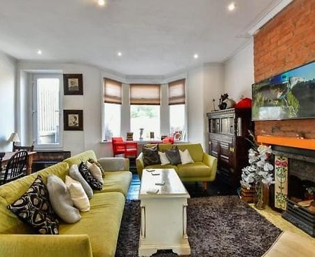 Quirky 4 Bedroom Apartment With Terrace Cardiff Eksteriør bilde