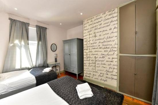 Quirky 4 Bedroom Apartment With Terrace Cardiff Eksteriør bilde
